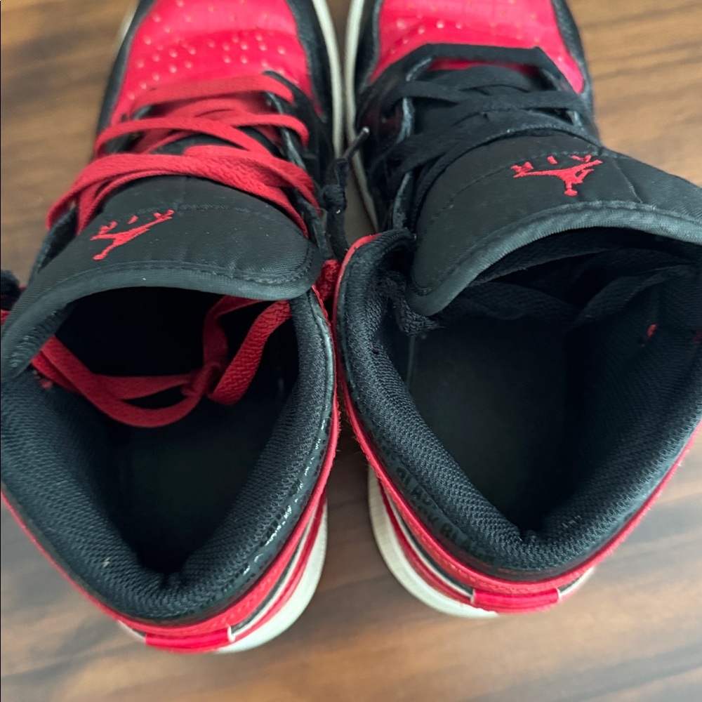 Nike Air Jordan‎ 1 Mid GS "BRED TEXT" Bred DM9650-001 size 6Y - Picture 10 of 10